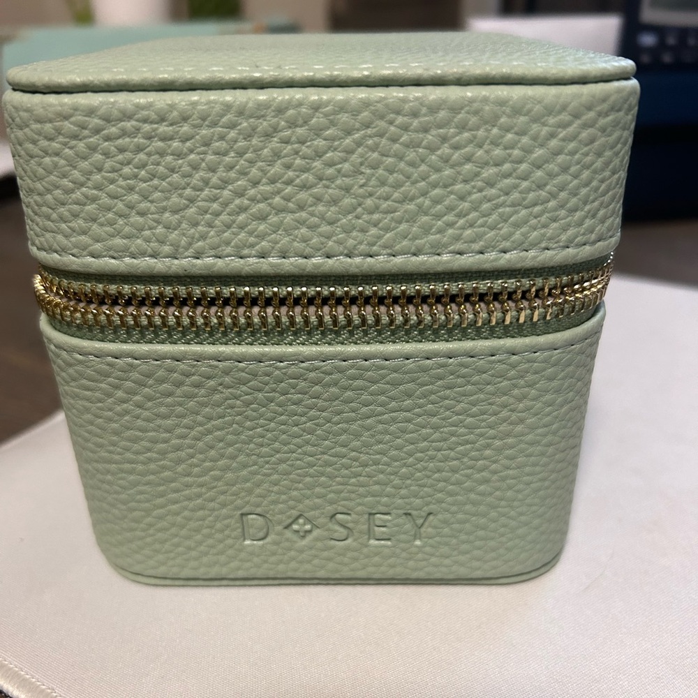 Dosey pill organizer case in sage green